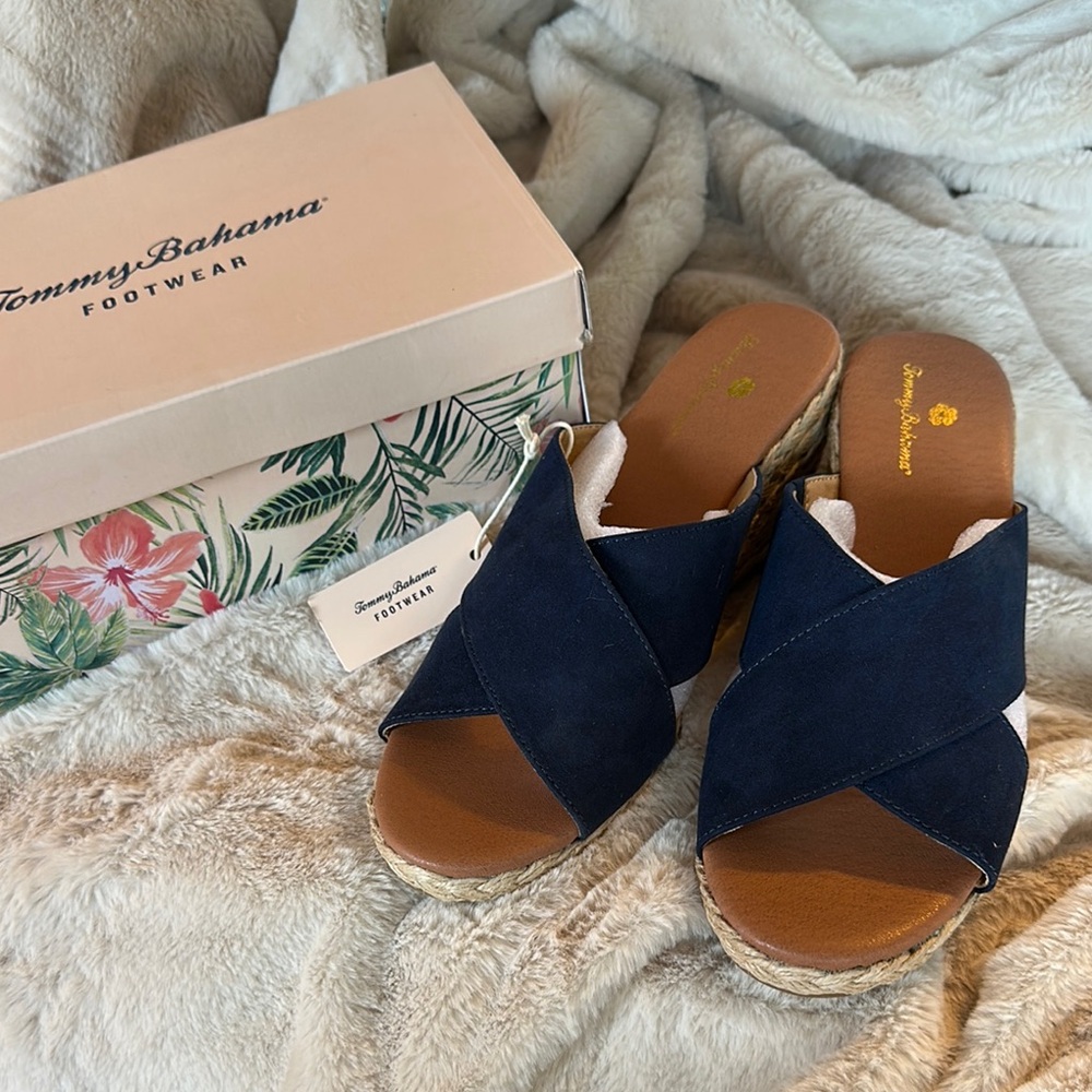 Tommy Bahama Blue Espadrilles with Cross-Strap Design, suede, NIB, size 9.5